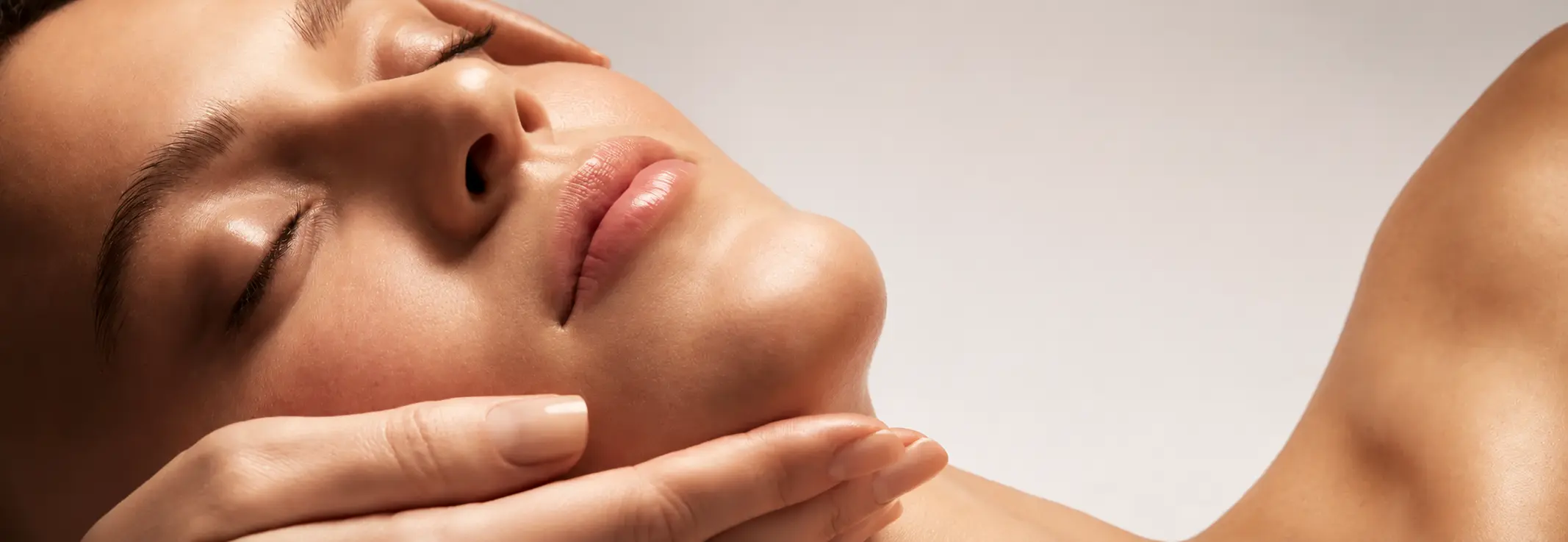 Intensive Anti-Aging-Gesichtsbehandlung